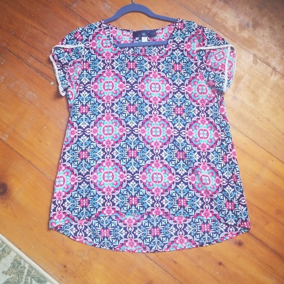 Francesca's Closet Floral Shirt - Picture 1 of 2